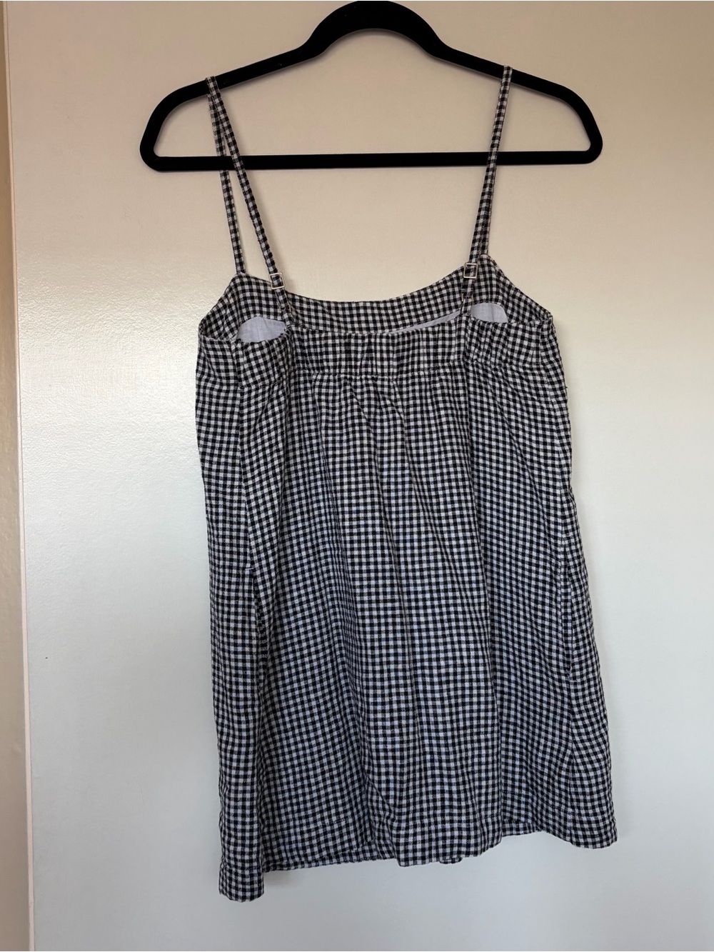 Gingham Slip Dress - Black & White
Abercrombie & Fitch - Picture 6 of 7